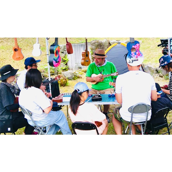 久屋大通ブルーズバンド・ウクレレ部